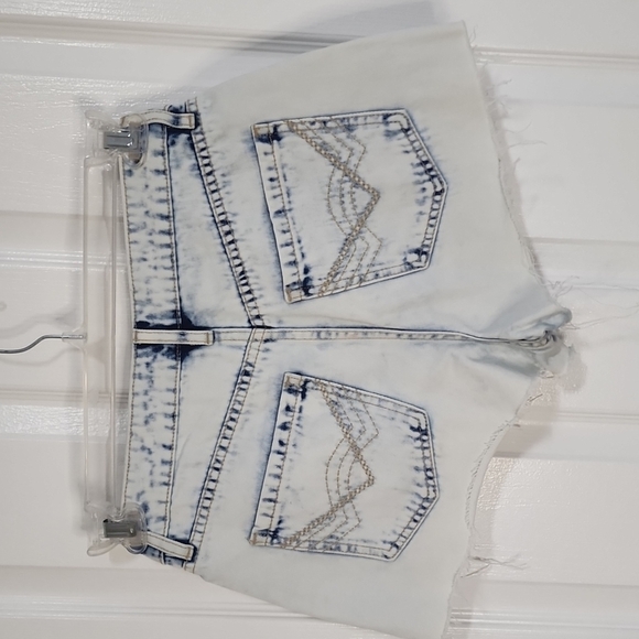 NWOT Idyllwind shorts size 4  *53006 - Picture 2 of 4
